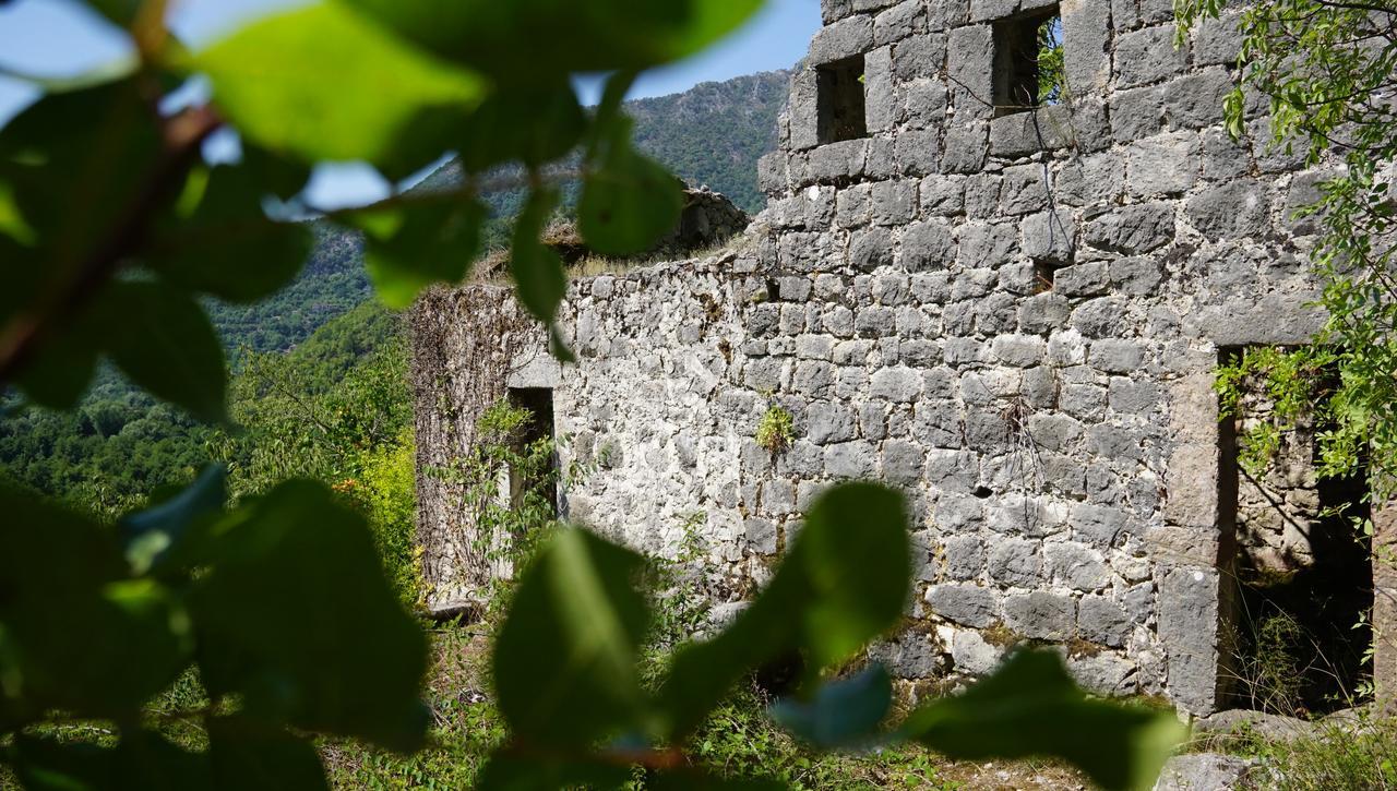 Hotel Camp Podkraj Virpazar Exteriér fotografie